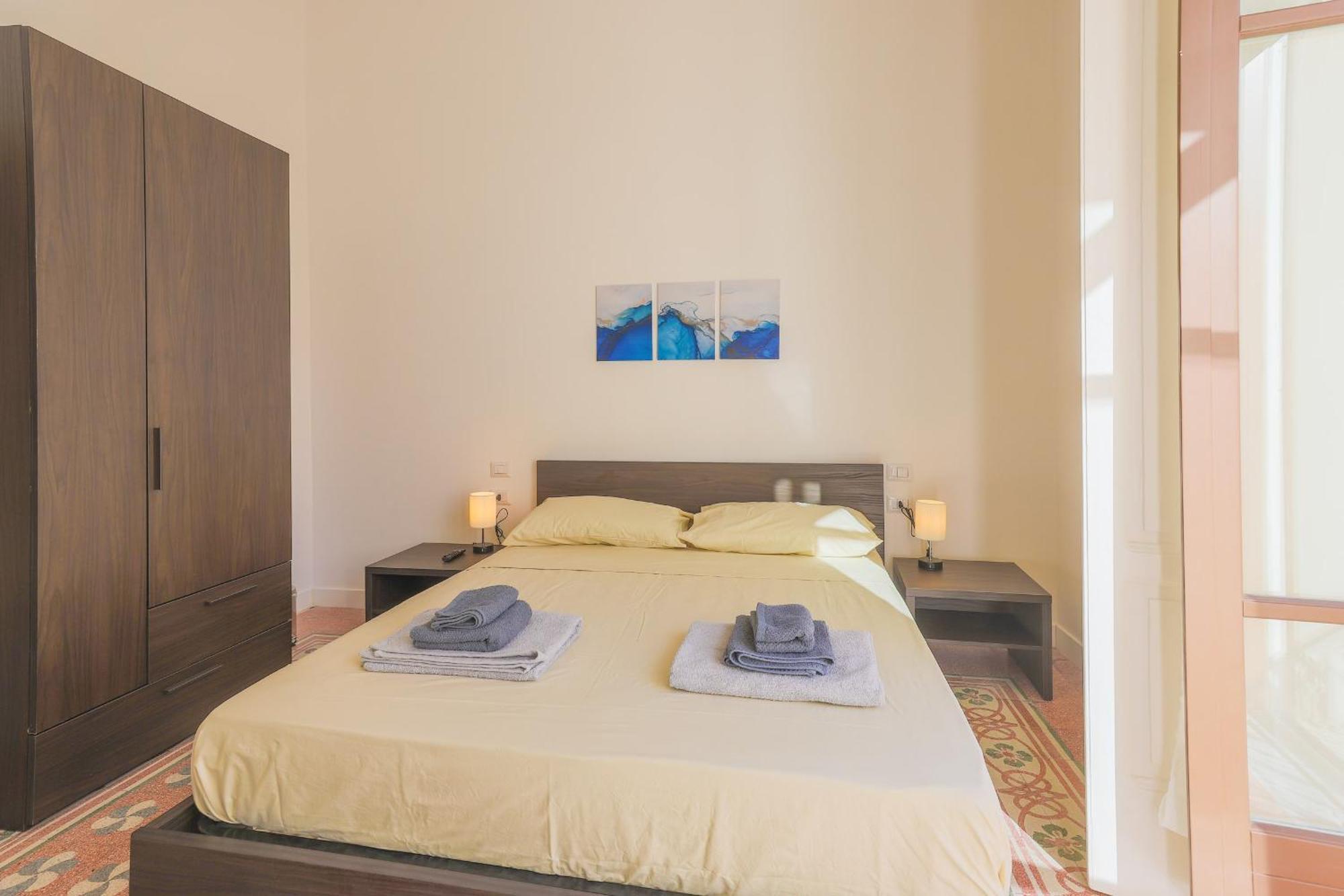 B&B Salerno Centrale ภายนอก รูปภาพ